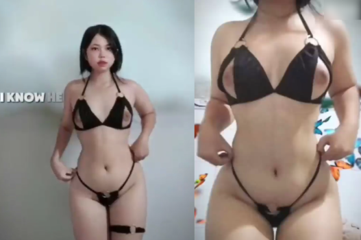 Nữ sinh thích thú cùng bạn trai trong những khoảnh khắc riêng tư